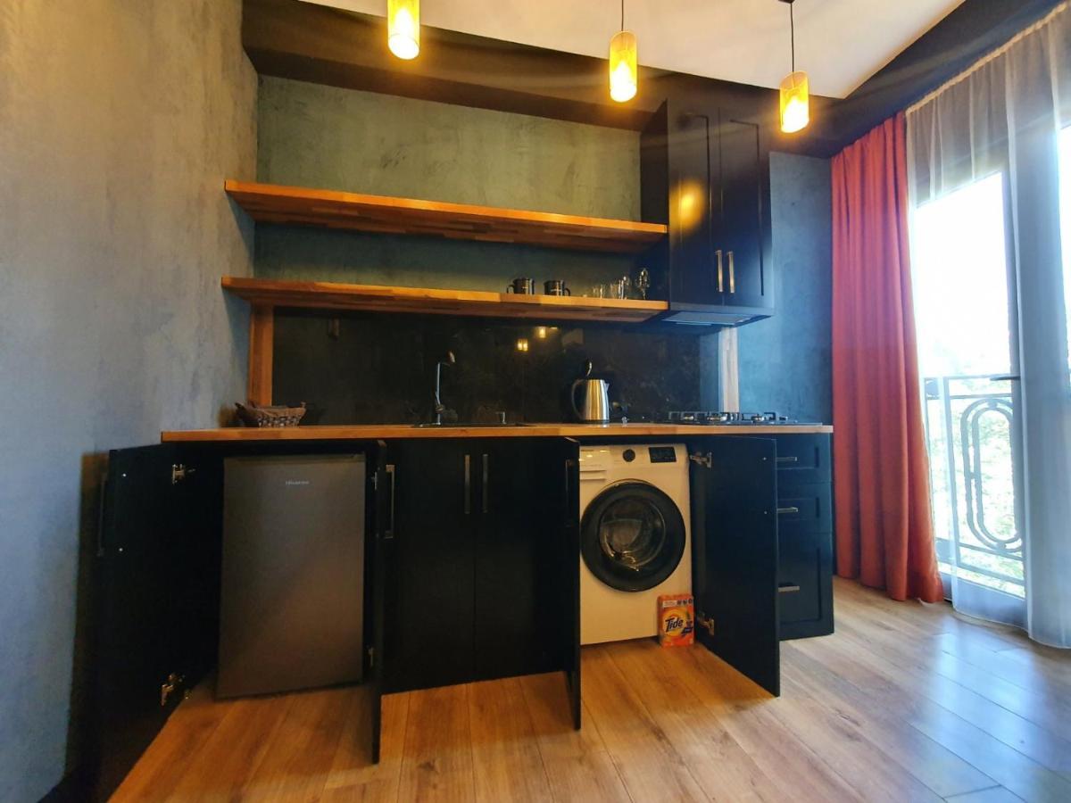 Irina'S Apartments Kutaisi Exterior photo